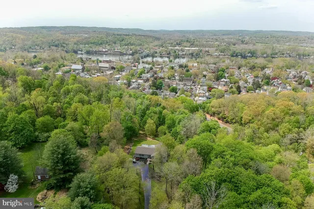 $649,000 | 5 Grant Avenue, Lambertville, NJ 08530