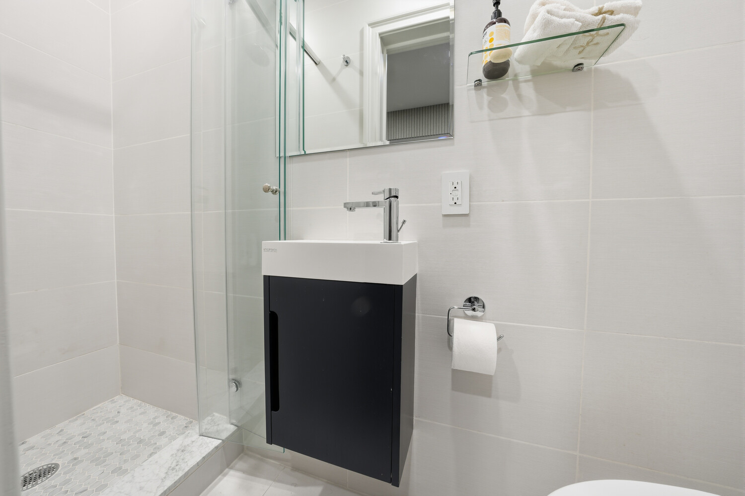 50 East 72nd Street, Unit 10B Manhattan, NY 10021 - Photo 17 of 25