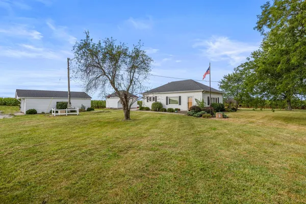 $225,000 | 233 County Road 3400 North, Foosland, IL 61845