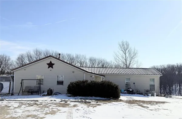 $200,000 | 22709 Baker Drive, Queen City, MO 63561