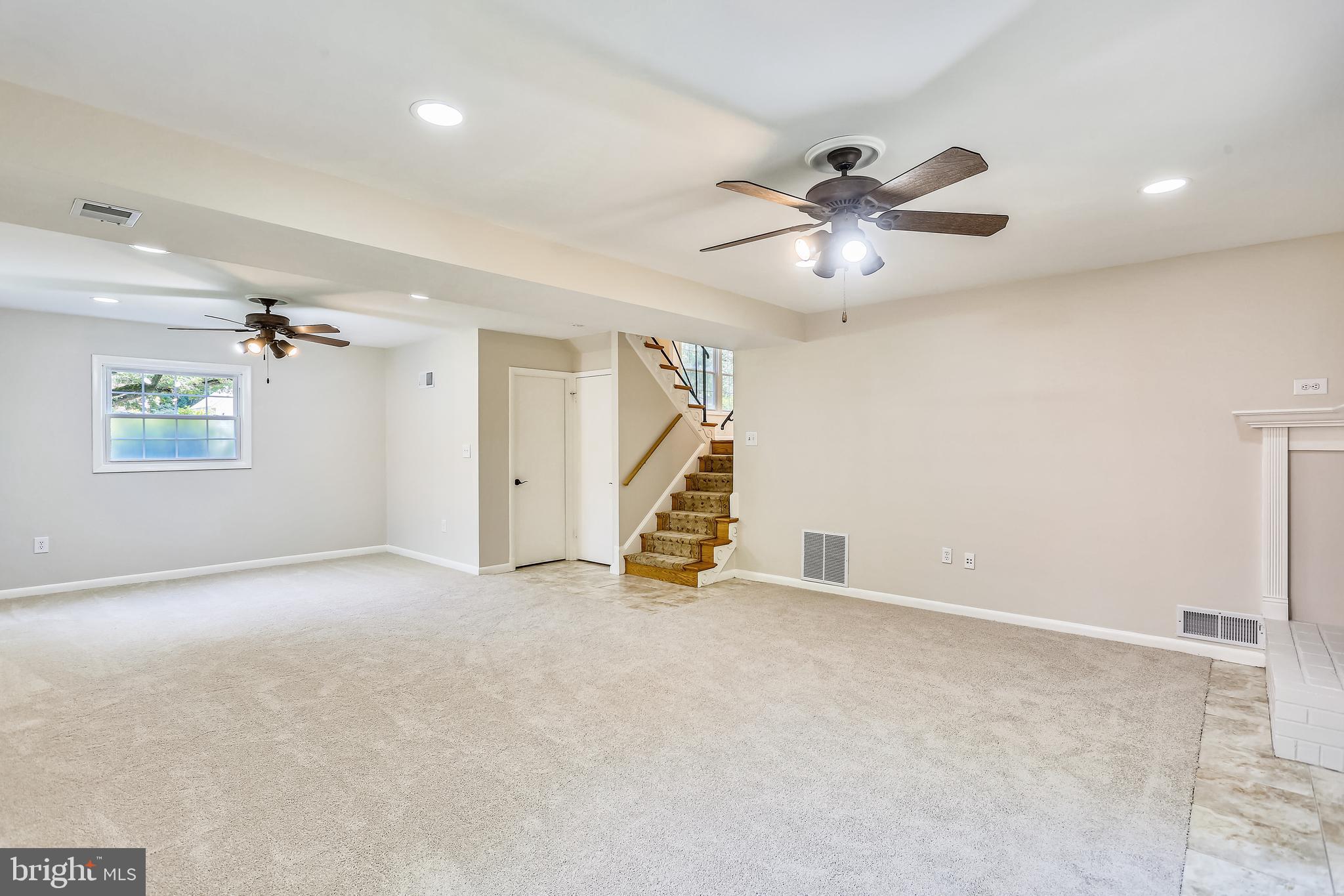 9902 Holmhurst Road Bethesda, MD 20817 - Photo 13 of 66 Gallery Image 13