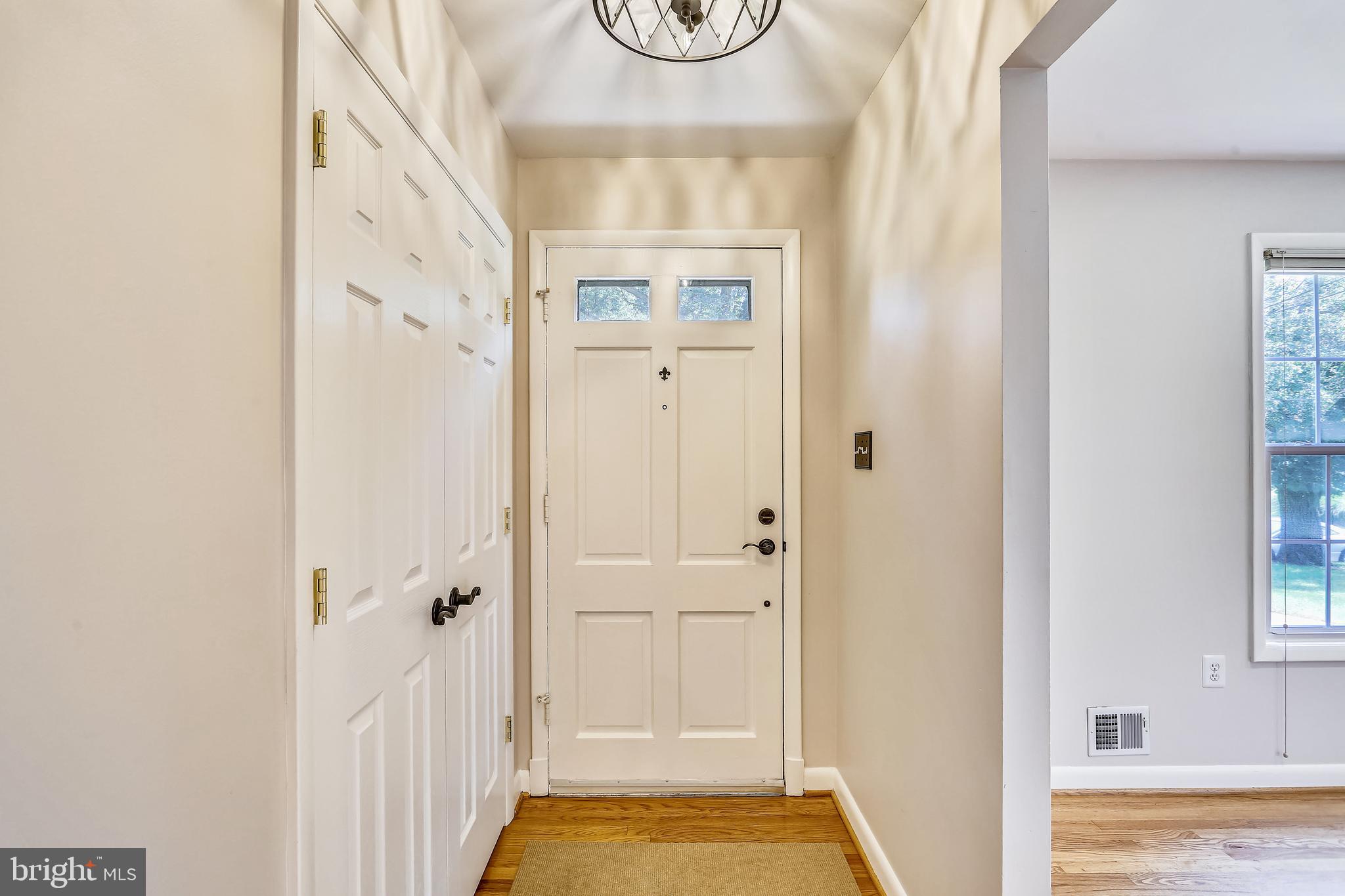 9902 Holmhurst Road Bethesda, MD 20817 - Photo 21 of 66 Gallery Image 21