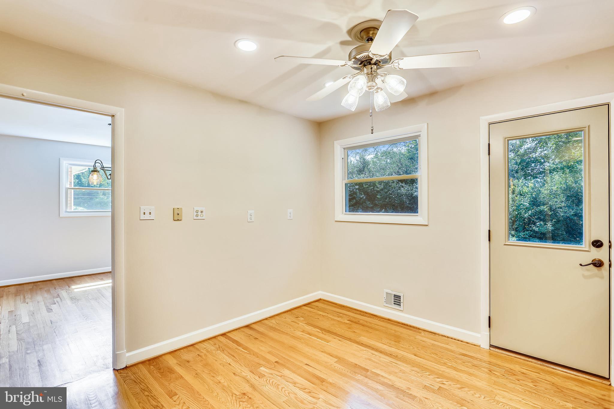 9902 Holmhurst Road Bethesda, MD 20817 - Photo 23 of 66 Gallery Image 23