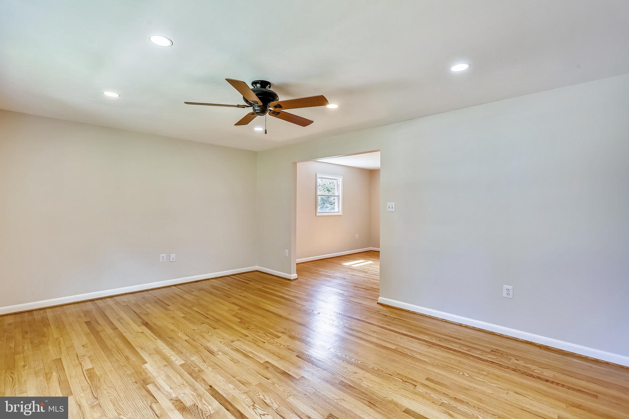 9902 Holmhurst Road Bethesda, MD 20817 - Photo 9 of 66 Gallery Image 9