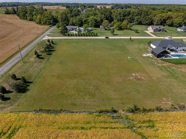 $875,000 | 2854 Fawn Meadows Court, Edwardsville, IL 62025