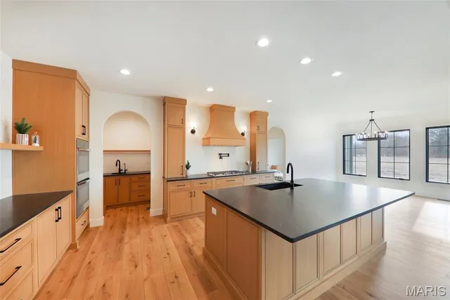 $875,000 | 2854 Fawn Meadows Court, Edwardsville, IL 62025