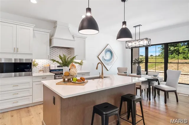 $875,000 | 2854 Fawn Meadows Court, Edwardsville, IL 62025