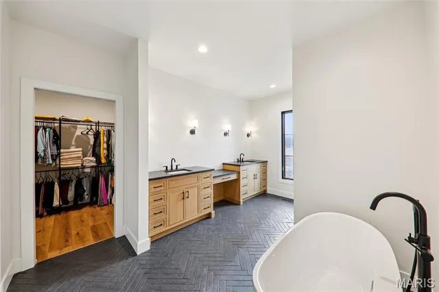 $875,000 | 2854 Fawn Meadows Court, Edwardsville, IL 62025