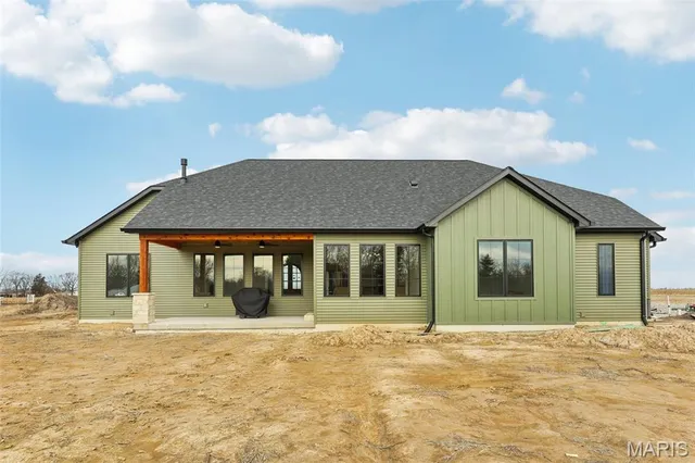 $875,000 | 2854 Fawn Meadows Court, Edwardsville, IL 62025