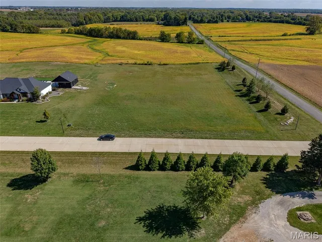 $875,000 | 2854 Fawn Meadows Court, Edwardsville, IL 62025