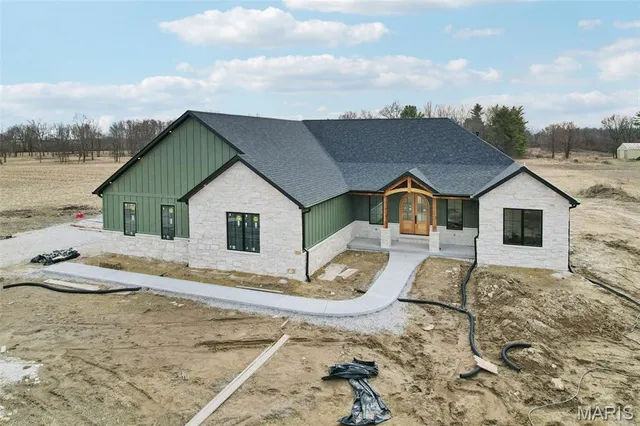 $875,000 | 2854 Fawn Meadows Court, Edwardsville, IL 62025