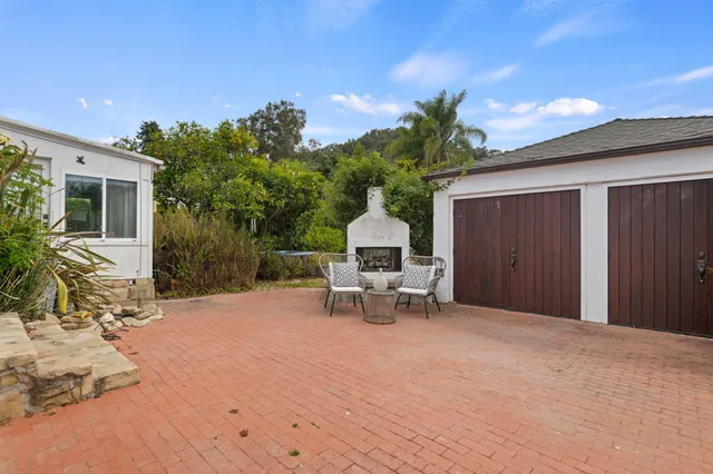 $1,389,000 | 1425 Robbins Street, Santa Barbara, CA 93101