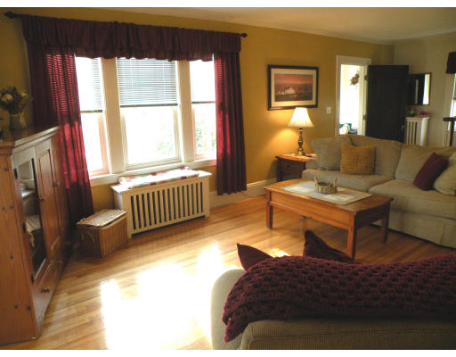 170 Beverly Road Worcester, MA 01605 - Photo 6 of 30
