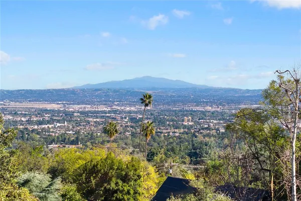 $2,780,000 | 608 Baldwin Court, Sierra Madre, CA 91024