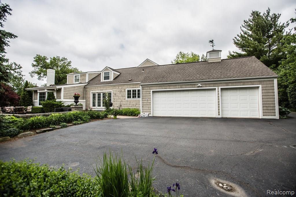 275 Barden Road Bloomfield Hills, MI 48304 - Photo 36 of 38