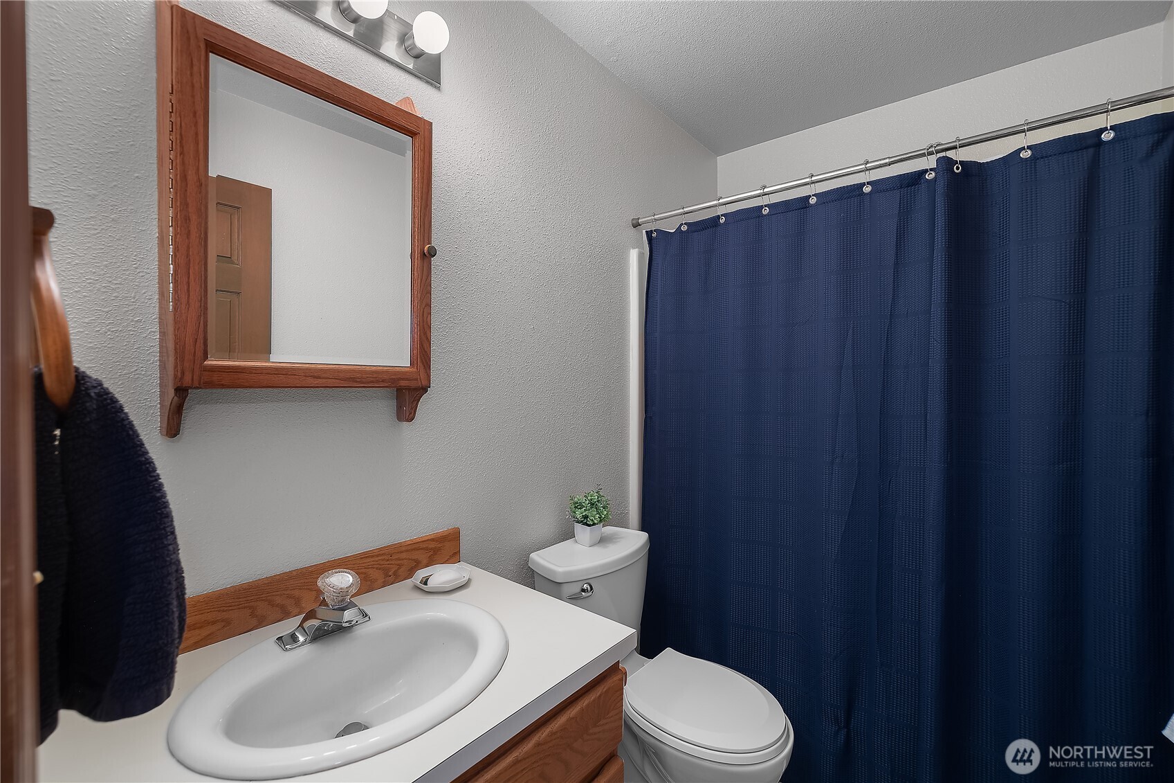 18121 Mi Lane Southwest Rochester, WA 98579 - Photo 33 of 40