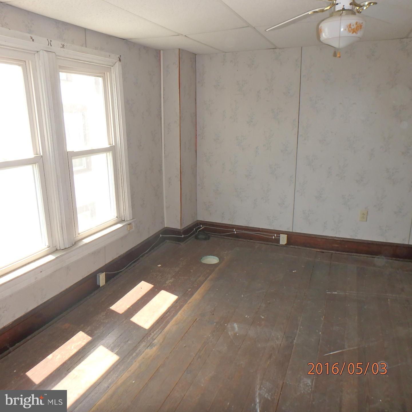 408 Ridge Avenue Hagerstown, MD 21740 - Photo 5 of 6 Bedroom