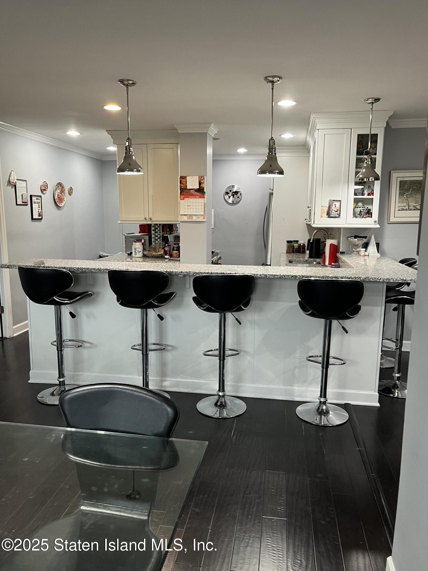 1000 Clove Road, Unit 6O & 6P Staten Island, NY 10301 - Photo 12 of 45 a close view of dining table