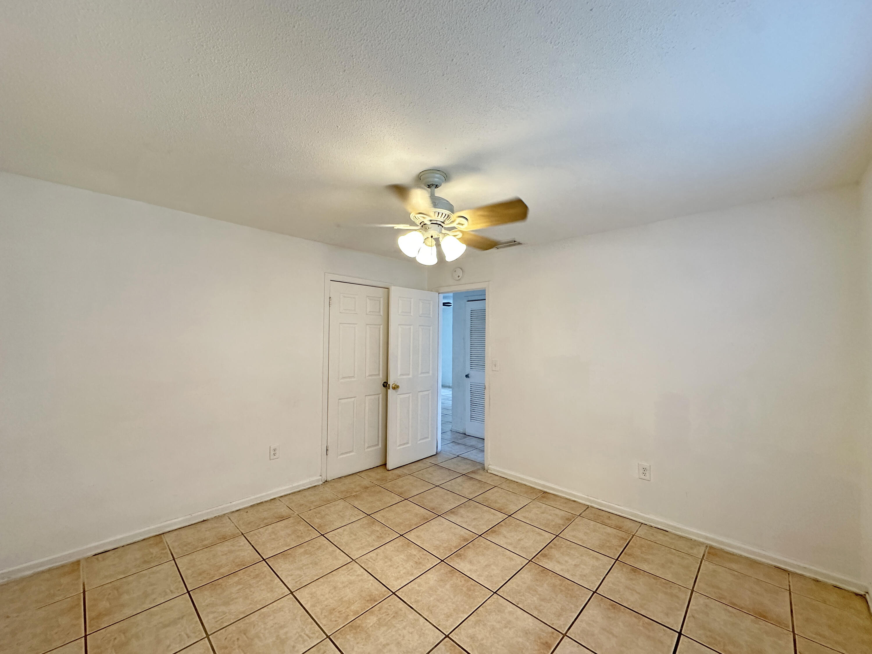 1107 North 21st Street, Unit A & B Fort Pierce, FL 34950 - Photo 21 of 24 a view of an empty room