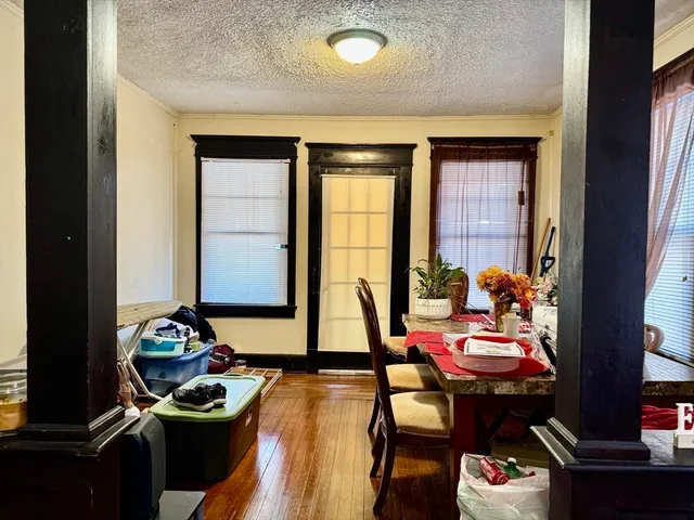 $499,900 | 21 Bloomfield Street, Springfield, MA 01108