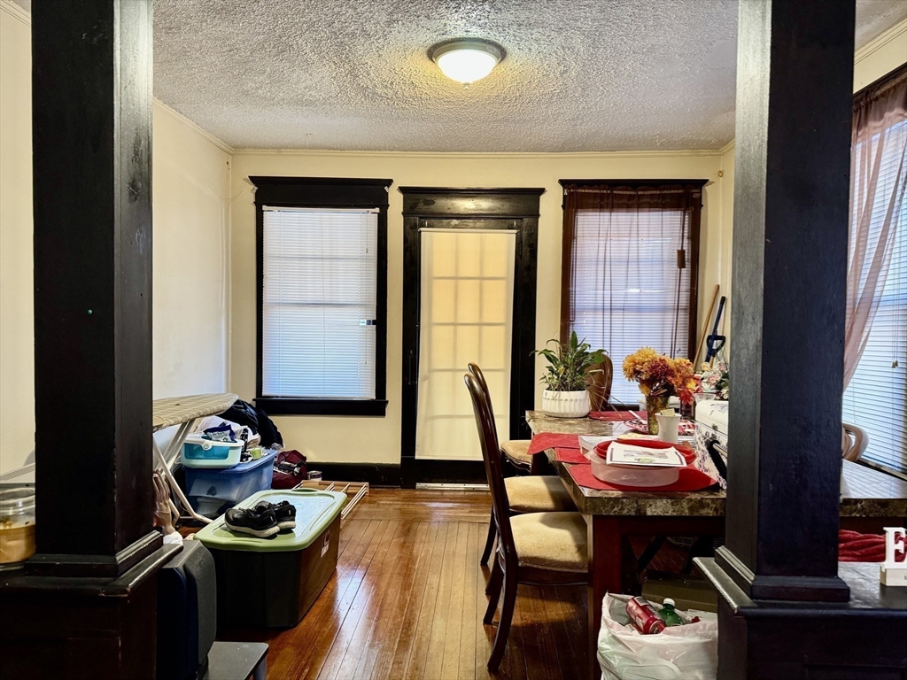 21 Bloomfield Street Springfield, MA 01108 - Photo 18 of 33