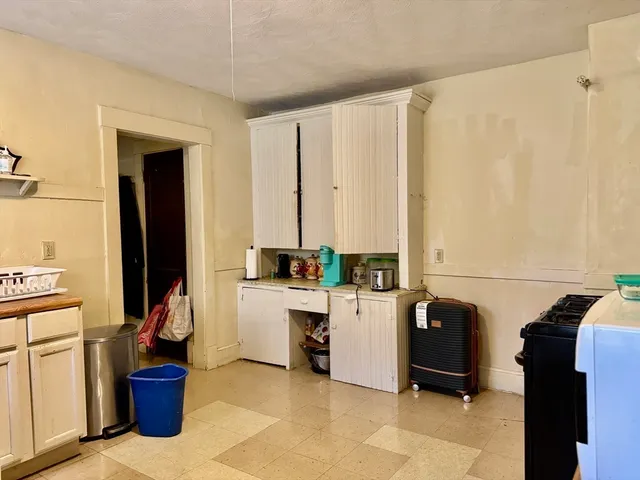 $499,900 | 21 Bloomfield Street, Springfield, MA 01108