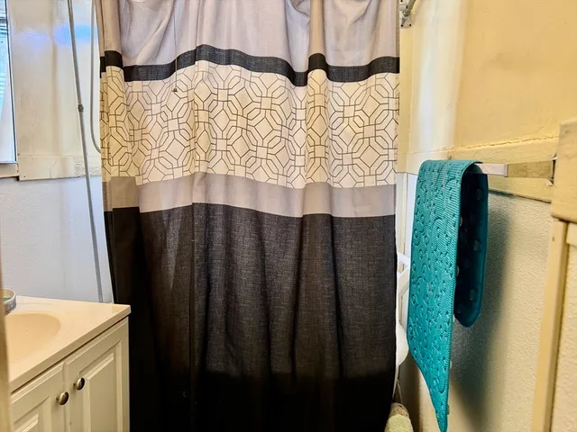 $499,900 | 21 Bloomfield Street, Springfield, MA 01108