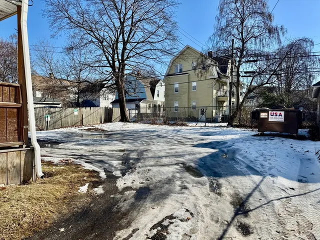 $499,900 | 21 Bloomfield Street, Springfield, MA 01108