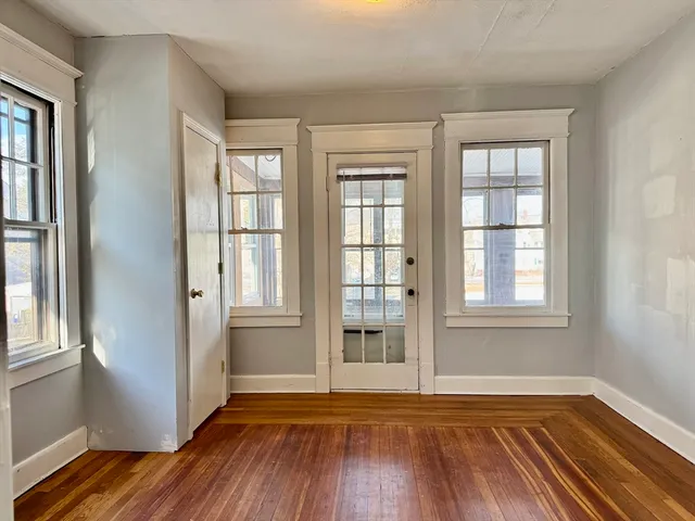 $499,900 | 21 Bloomfield Street, Springfield, MA 01108