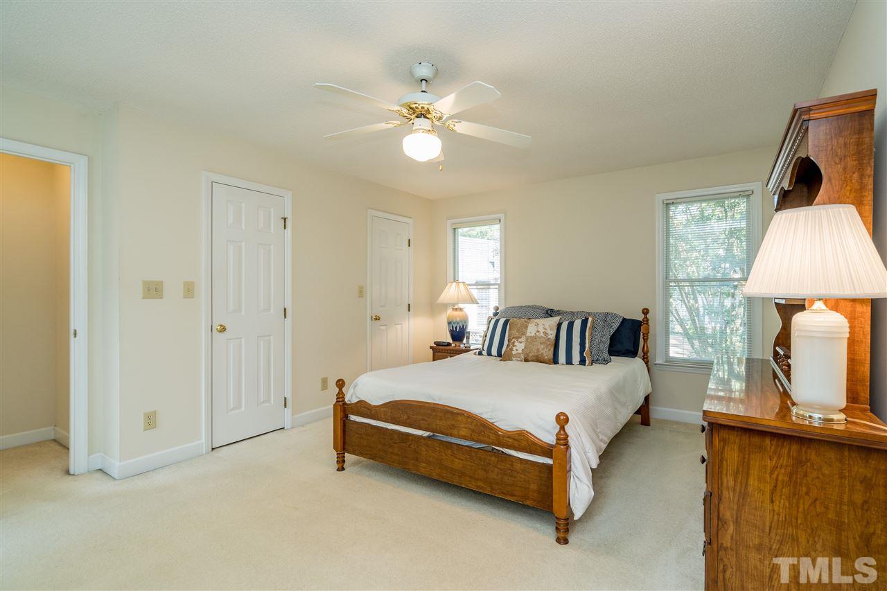 6312 Wynbrook Way Raleigh, NC 27612 - Photo 16 of 28