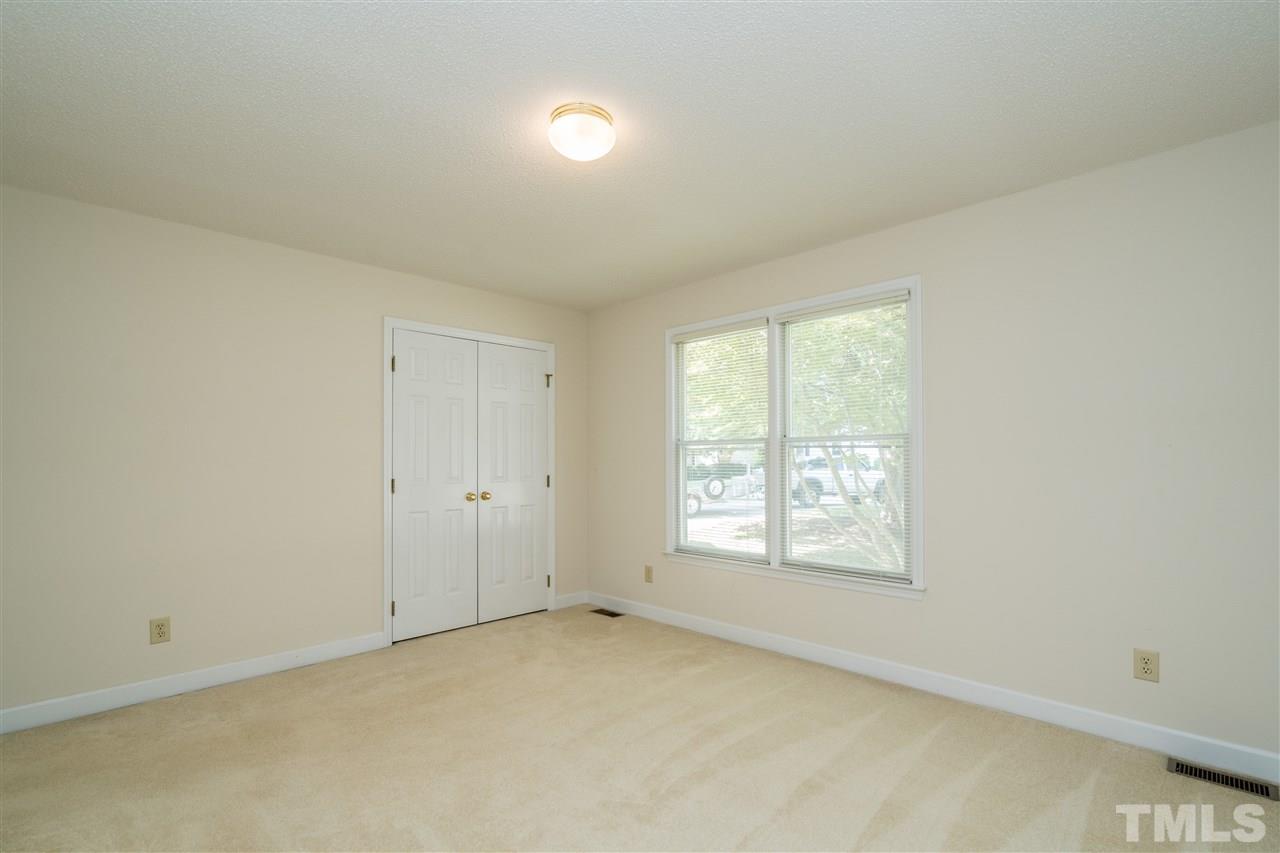 6312 Wynbrook Way Raleigh, NC 27612 - Photo 19 of 28