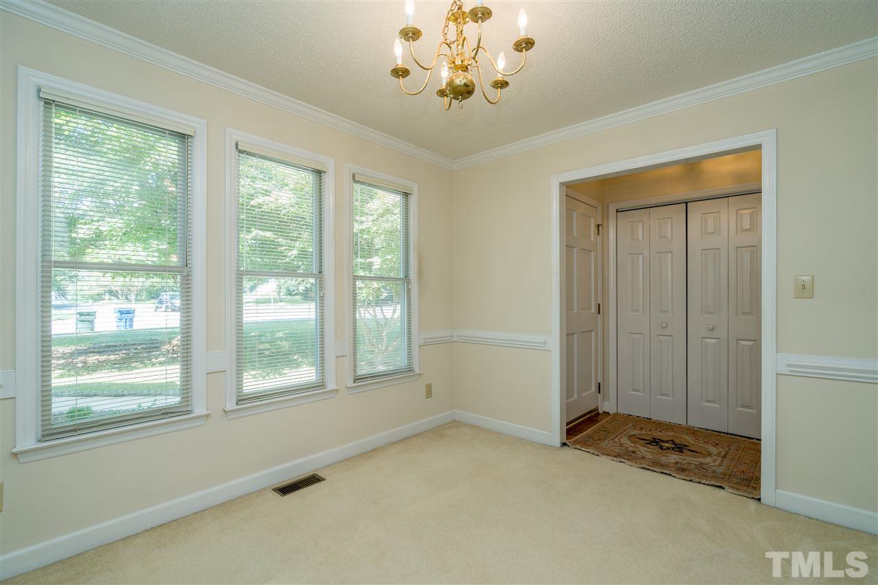 6312 Wynbrook Way Raleigh, NC 27612 - Photo 4 of 28