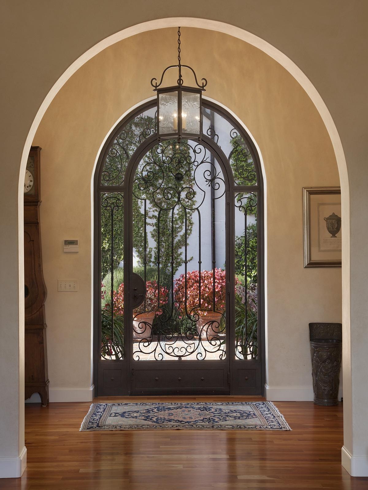 423 Ennisbrook Drive Montecito, CA 93108 - Photo 4 of 11 04-423Ennisbrook_012_Foyer
