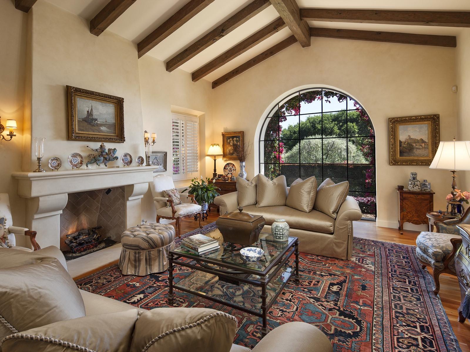 423 Ennisbrook Drive Montecito, CA 93108 - Photo 5 of 11 05-423Ennisbrook_037_living room