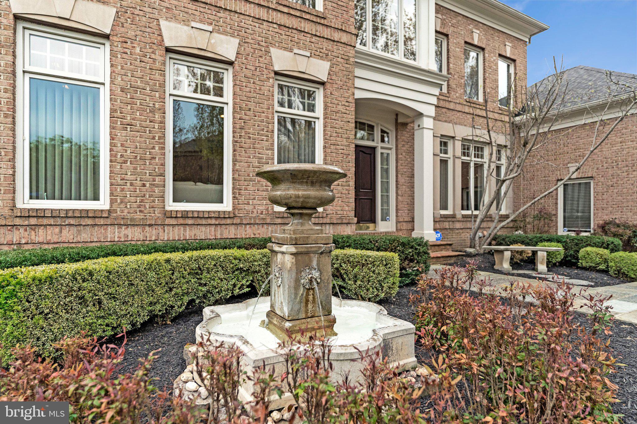 11101 Chessington Place Reston, VA 20194 - Photo 5 of 93 Gallery Image 5