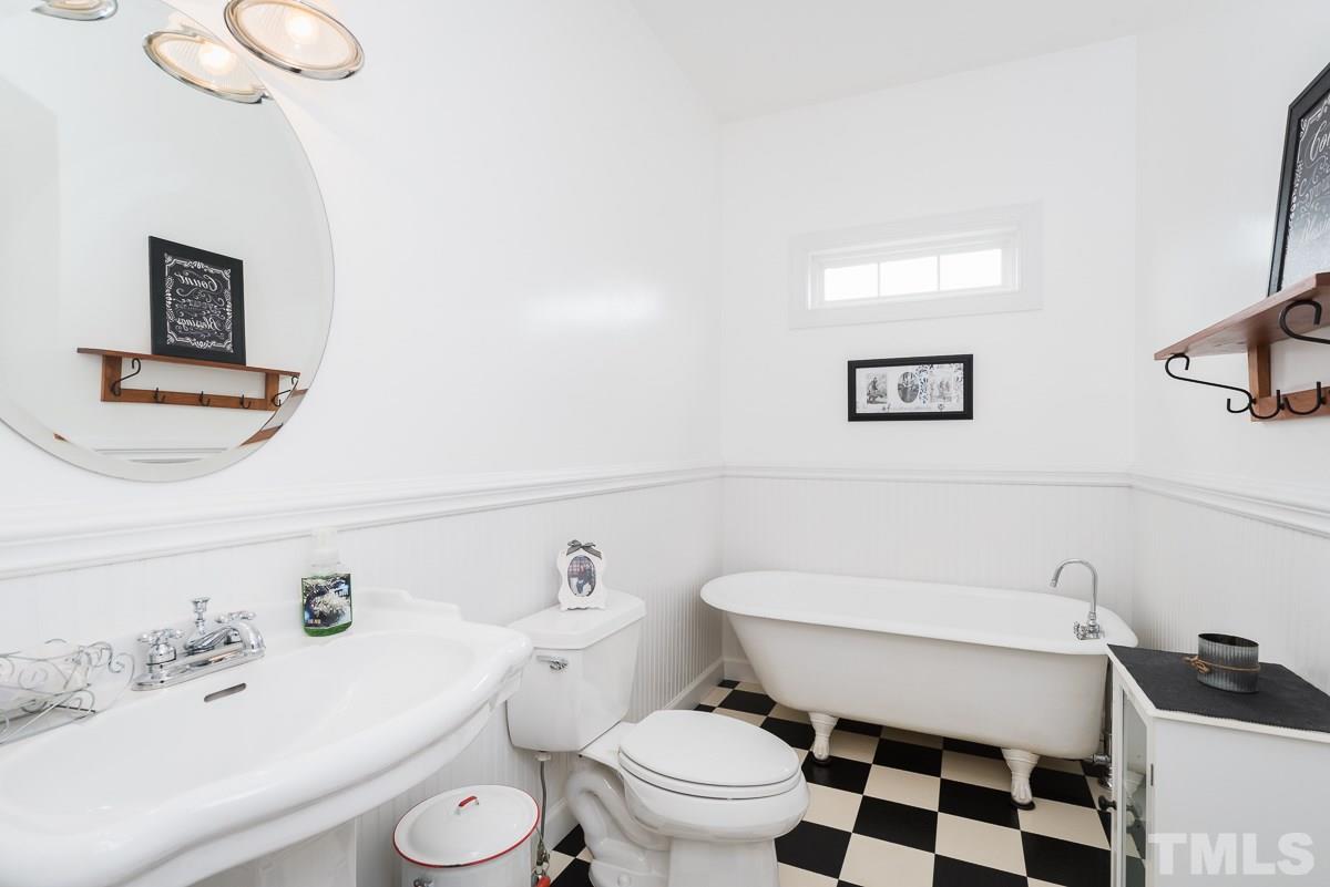 222 Pond View Road Leasburg, NC 27291 - Photo 7 of 23 Gallery Image 7