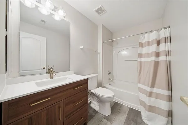 $209,000 | 700 Hidden Ridge Court, Unit 302, South Park, PA 15129