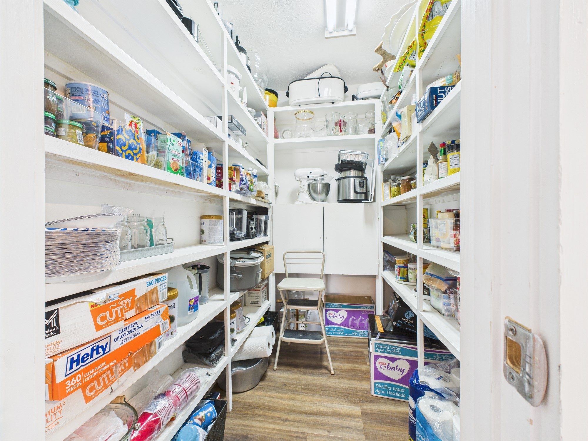 100 Hill Ranch Lane New Waverly, TX 77358 - Photo 10 of 23 a view of with in a book shelf