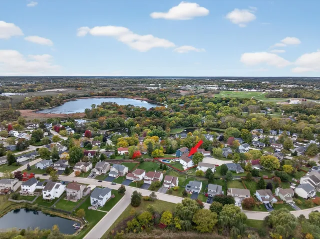 $420,000 | 336 Oak Hill Court, Antioch, IL 60002