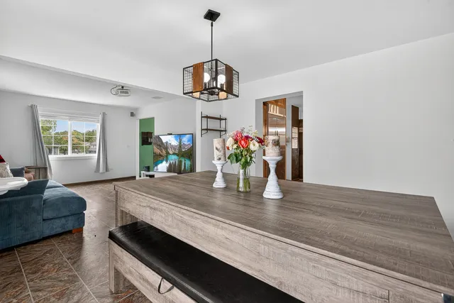 $420,000 | 336 Oak Hill Court, Antioch, IL 60002