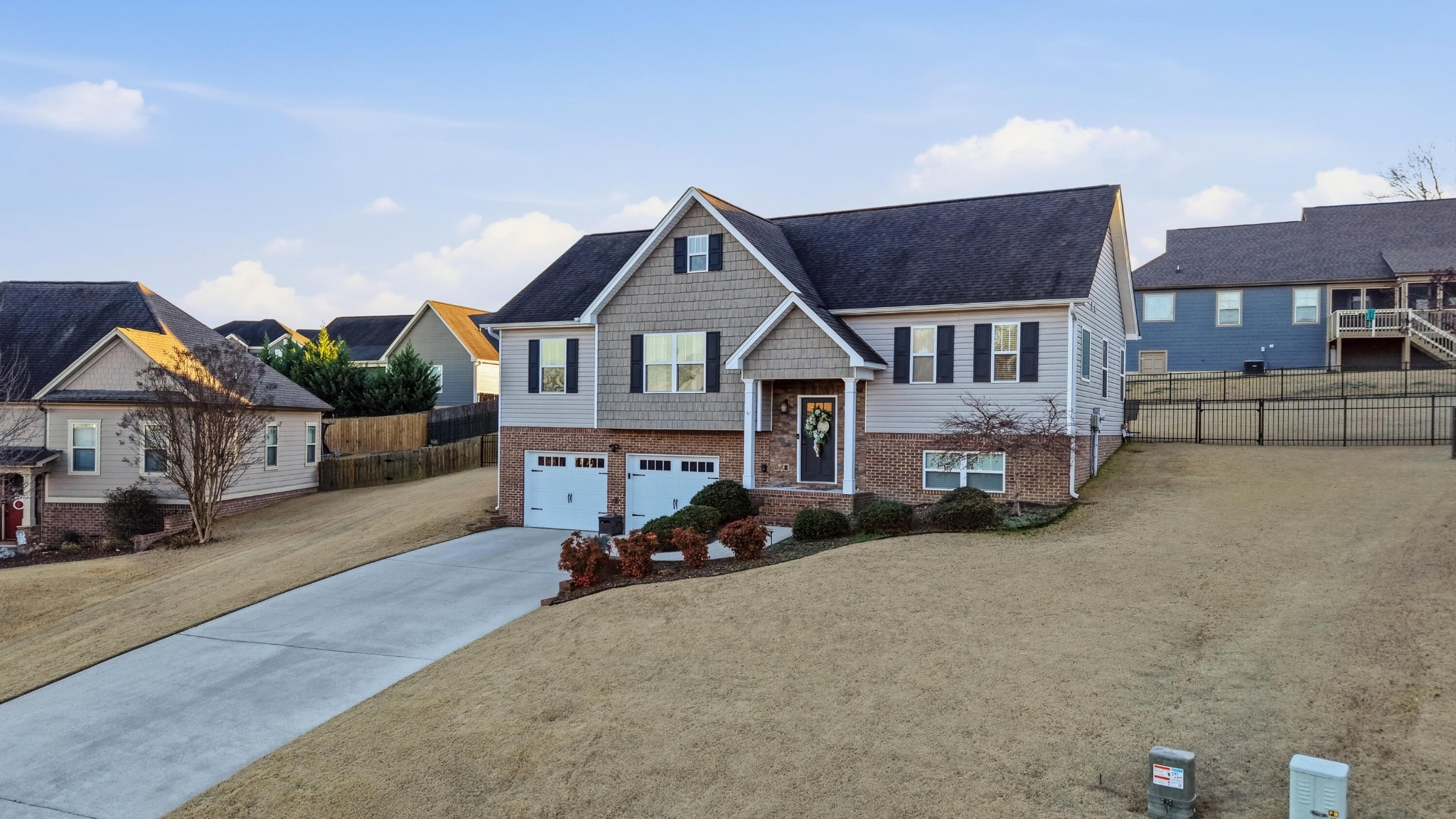 274 Live Oak Road Ringgold, GA 30736 - Photo 3 of 28 a car parked in front of house