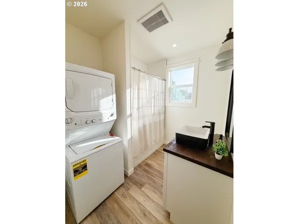 $559,000 | 1184 2nd Street, Florence, OR 97439