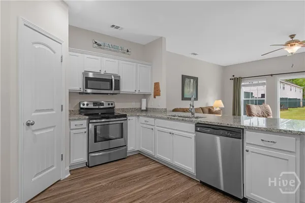 $275,000 | 100 Regis Way, Richmond Hill, GA 31324