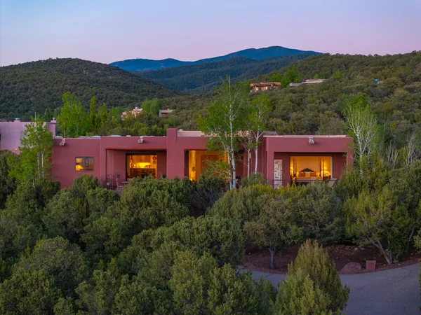 $2,875,000 | 1980 Cerros Colorados, Santa Fe, NM 87501