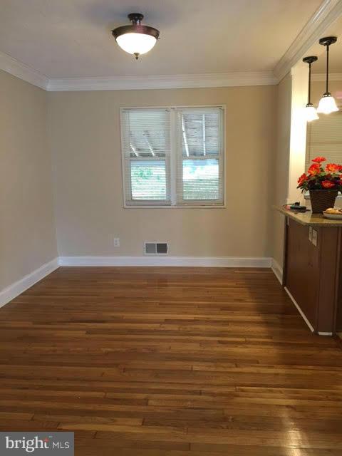 7895 Charlesmont Road Baltimore, MD 21222 - Photo 8 of 30 Dining Room