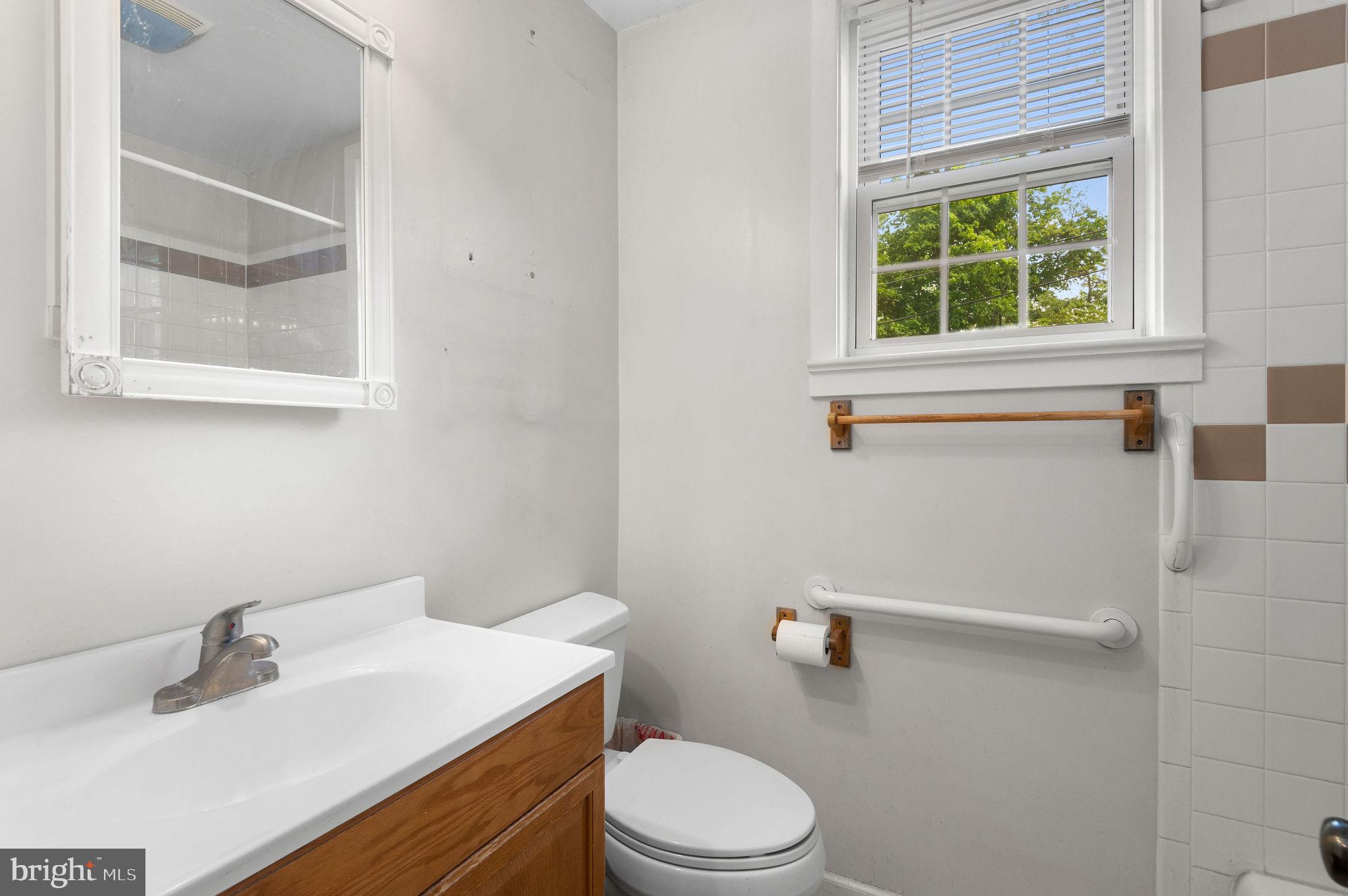 531 Fairhill Road Hatfield, PA 19440 - Photo 16 of 26 Bathroom