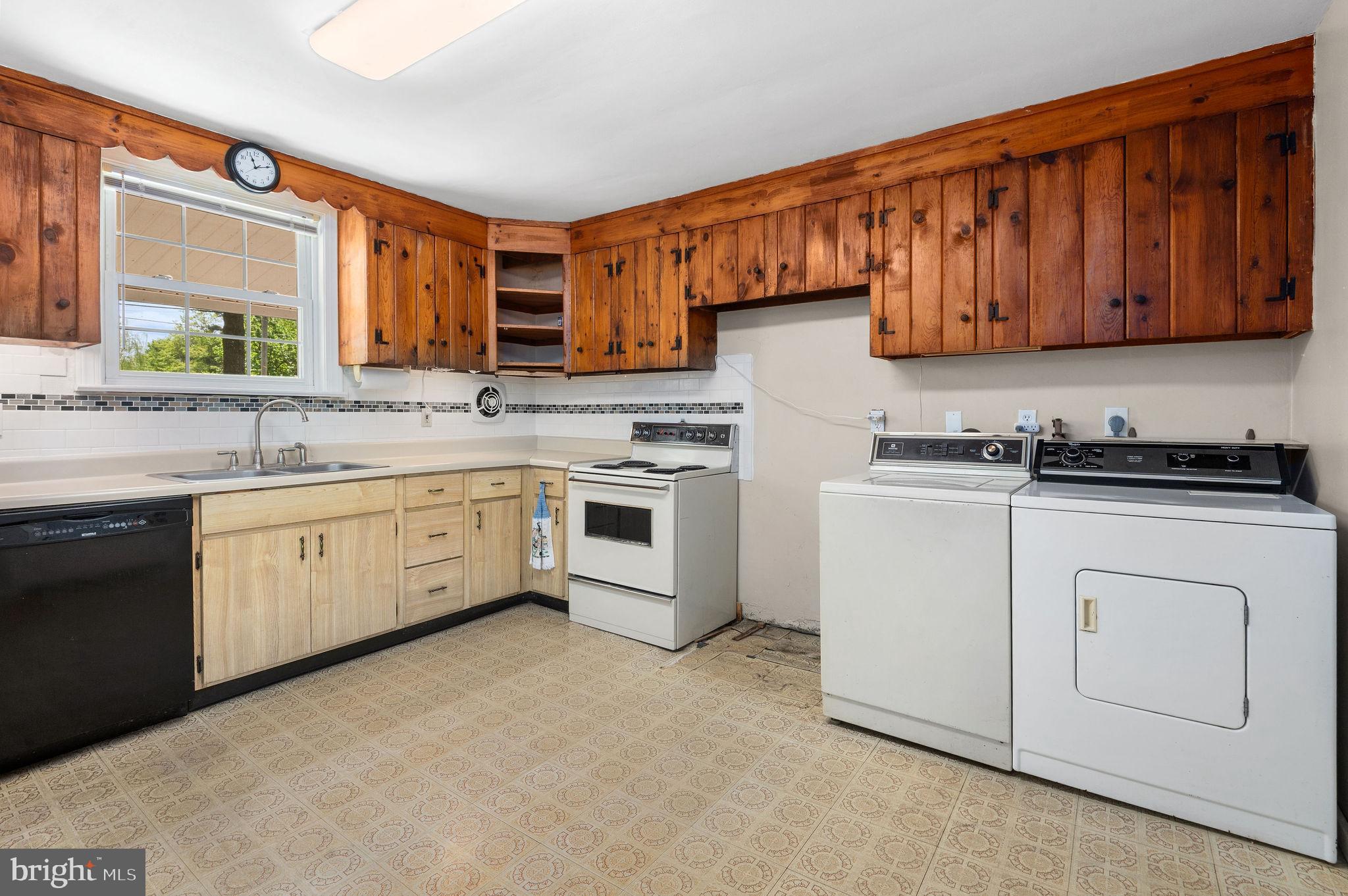 531 Fairhill Road Hatfield, PA 19440 - Photo 8 of 26 Kitchen