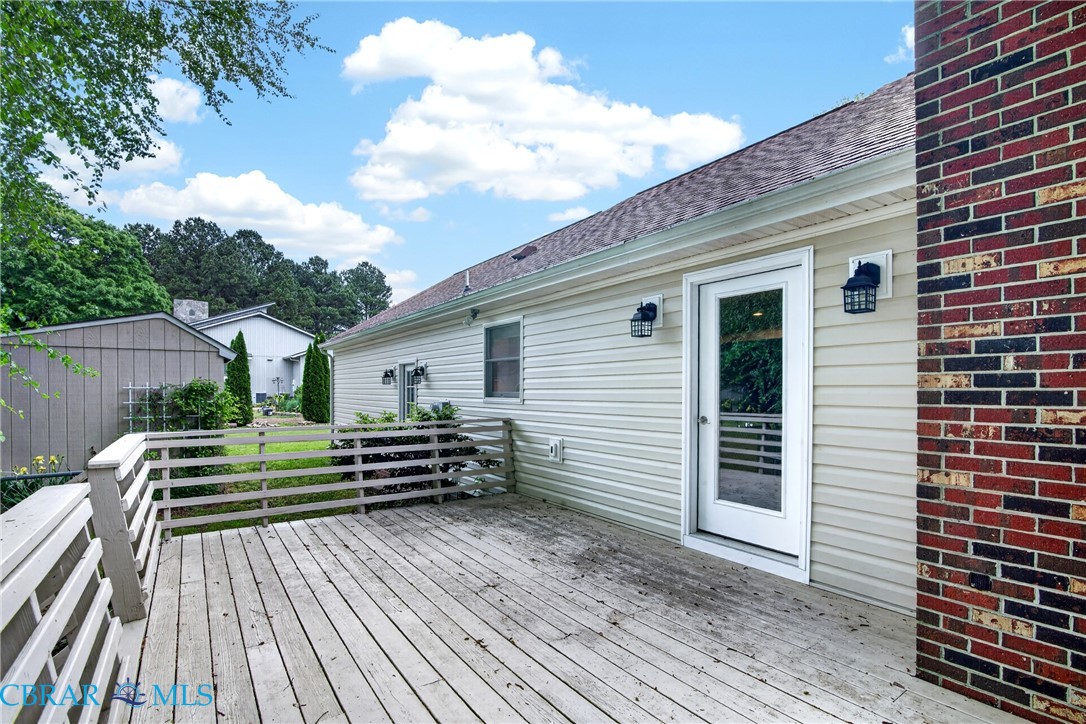 7998 Roaring Springs Road Gloucester, VA 23061 - Photo 33 of 40