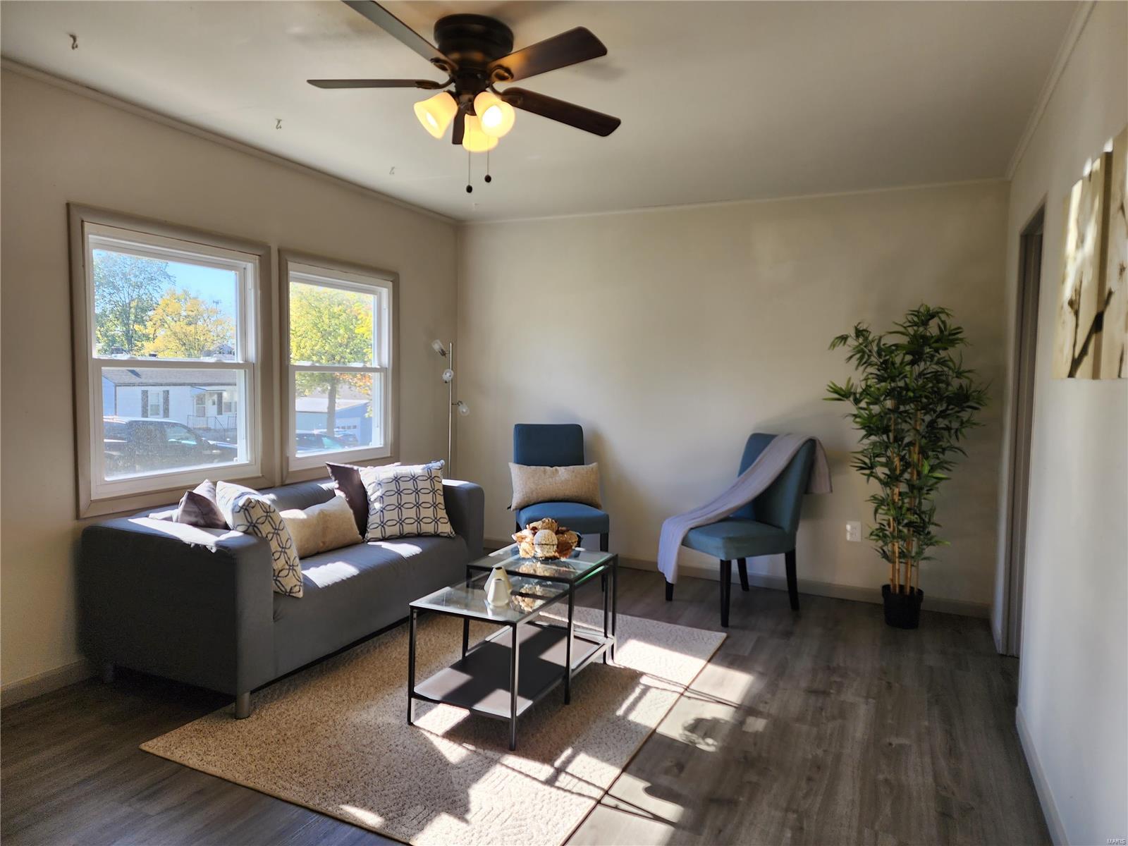 9523 Ridge Avenue St. Louis, MO 63114 - Photo 8 of 21 Gallery Image 8