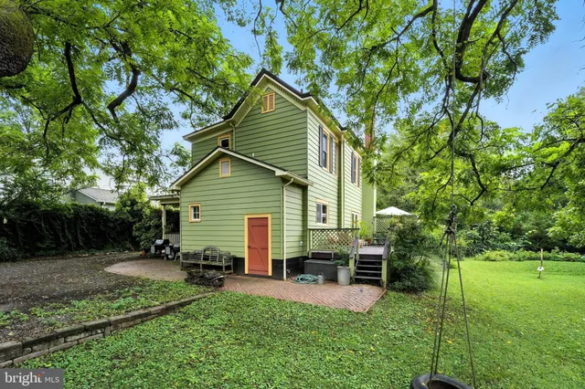 $799,900 | 802 South Blue Ridge Avenue, Culpeper, VA 22701